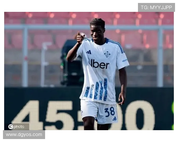 科莫前锋阿萨内伤退 小法赛后遭塞内加尔球迷网络暴力