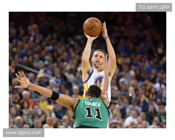 预测晒图赢特雷杨签名球衣谁将问鼎2026NBA全明星票王之争
